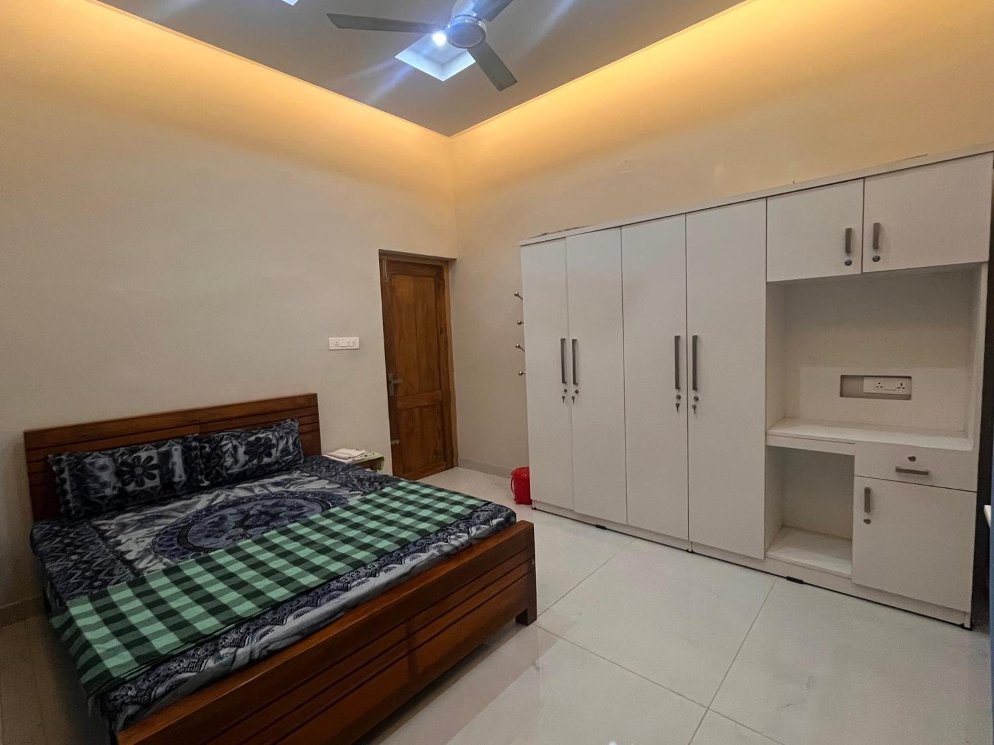 Holiday home Chaithanya Residency *